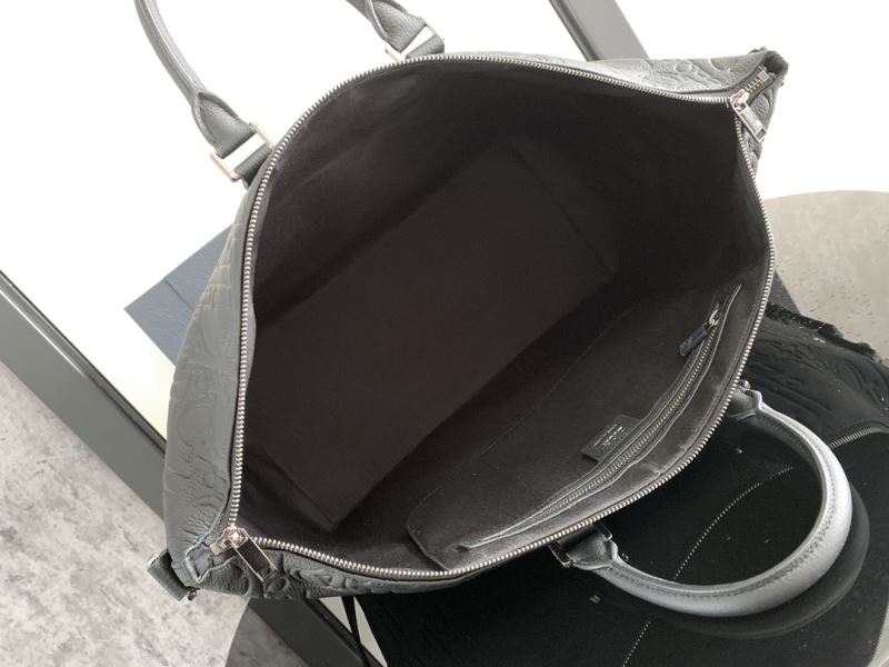 chr1st1an D10r travel bags